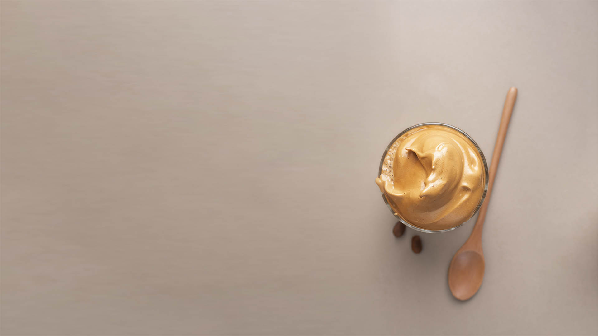 La crema de café es el equilibrio perfecto entre intensidad y suavidad, un postre fácil y apreciado.